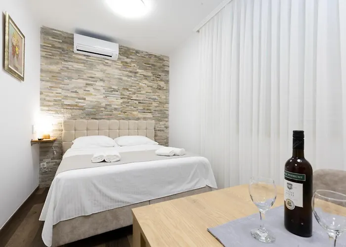 Split Varos Inn